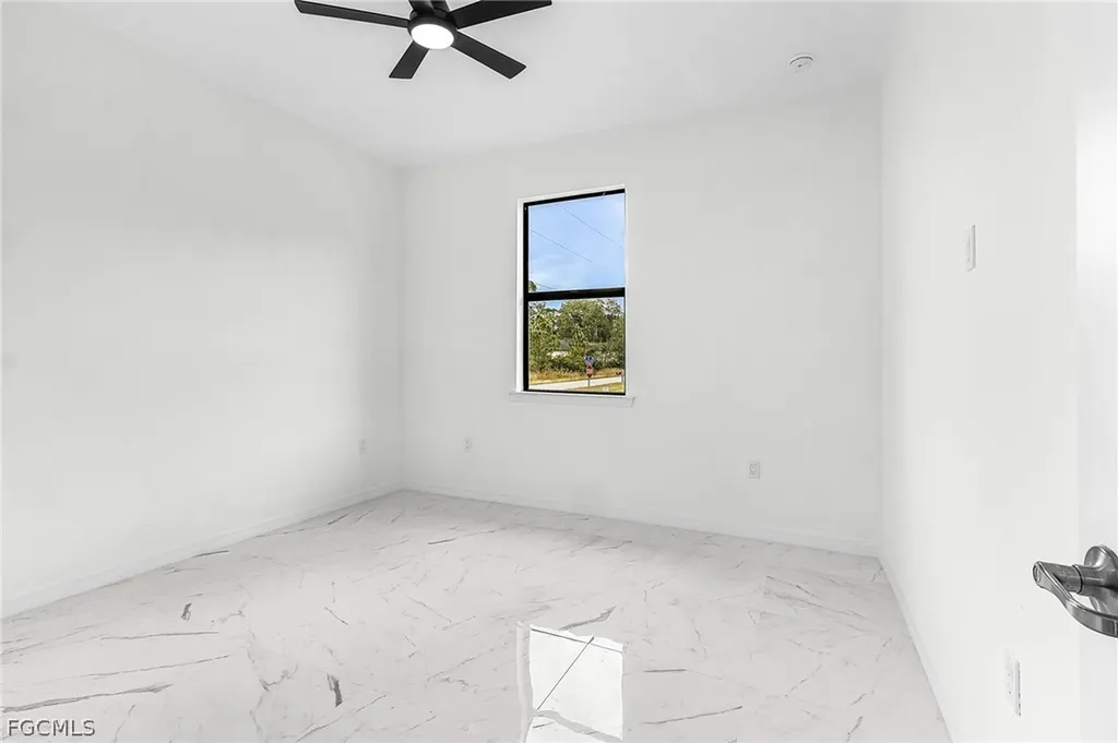 614 NW 9th Street Cape Coral FL 33993