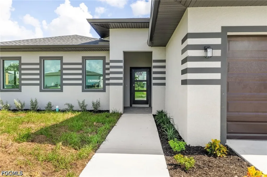 614 NW 9th Street Cape Coral FL 33993