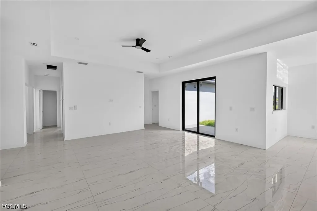 614 NW 9th Street Cape Coral FL 33993