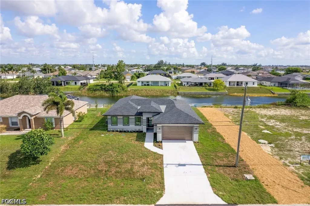 614 NW 9th Street Cape Coral FL 33993