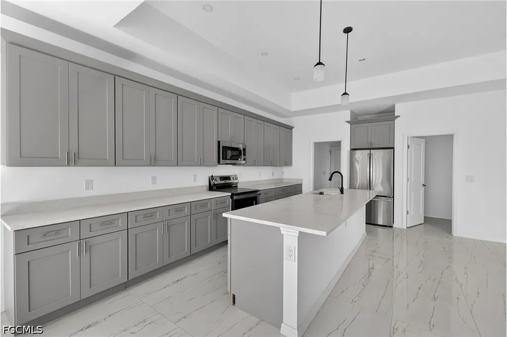 614 NW 9th Street Cape Coral FL 33993