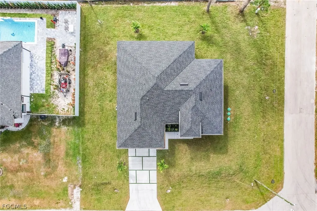 614 NW 9th Street Cape Coral FL 33993