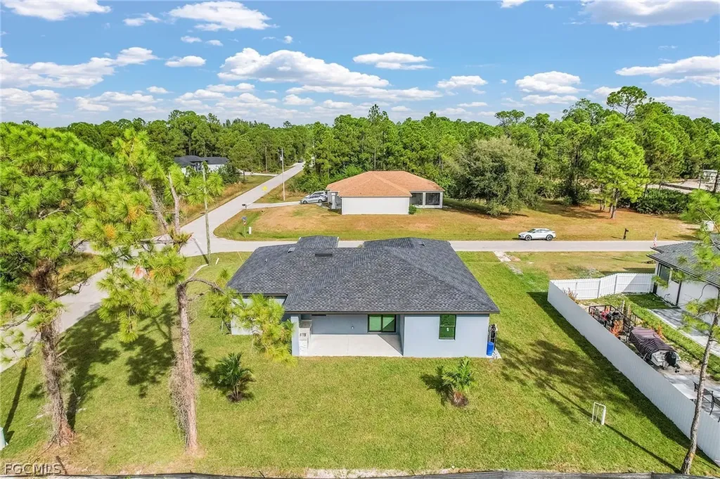 614 NW 9th Street Cape Coral FL 33993