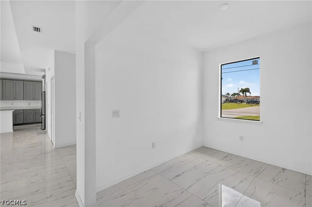 614 NW 9th Street Cape Coral FL 33993