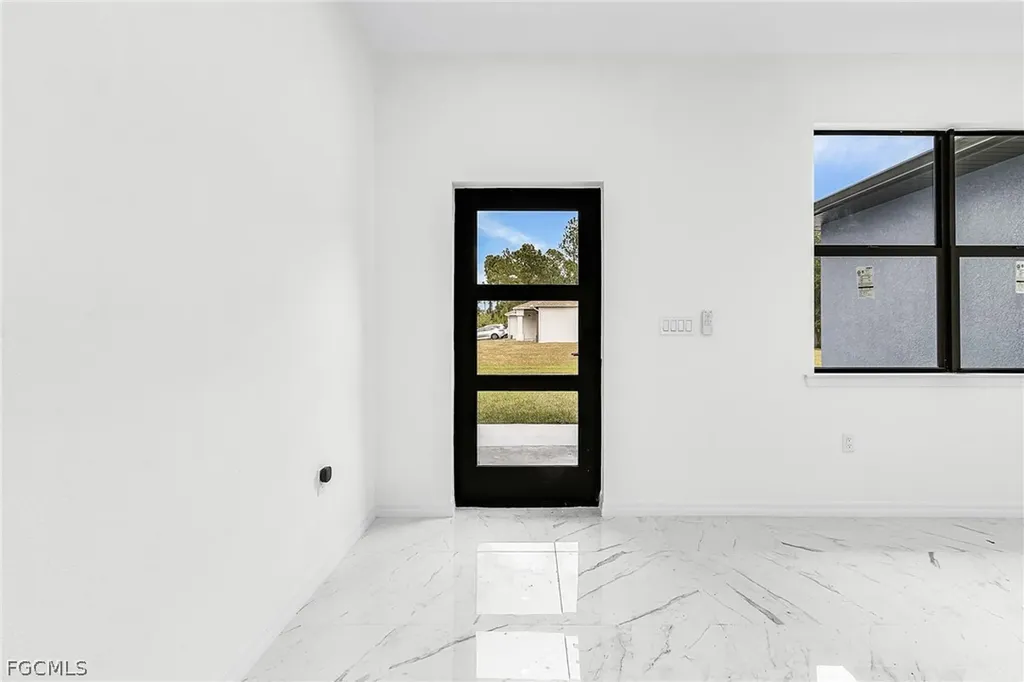 614 NW 9th Street Cape Coral FL 33993