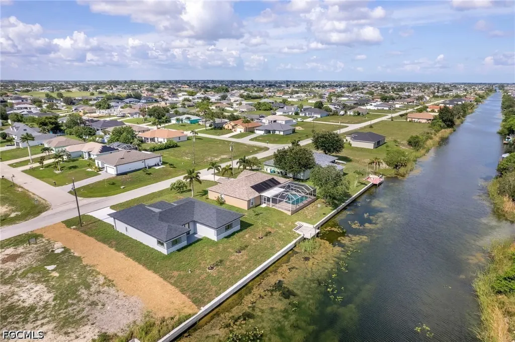 614 NW 9th Street Cape Coral FL 33993