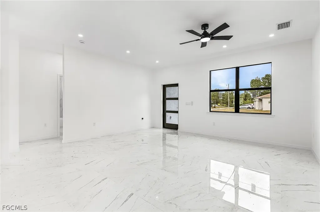614 NW 9th Street Cape Coral FL 33993
