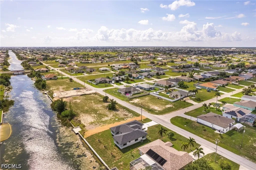 614 NW 9th Street Cape Coral FL 33993