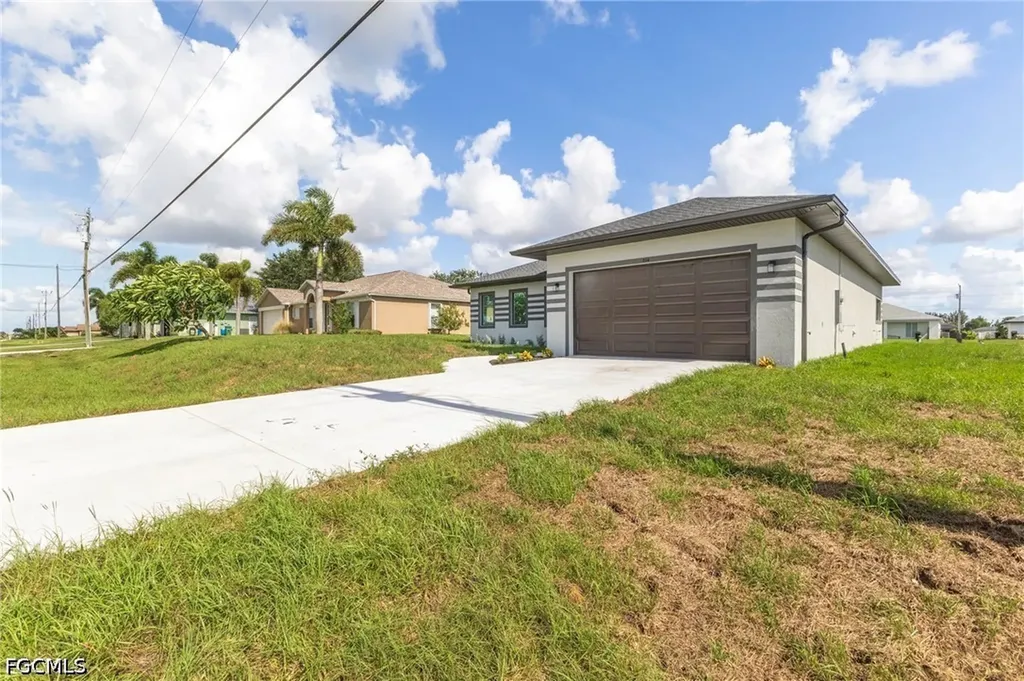 614 NW 9th Street Cape Coral FL 33993