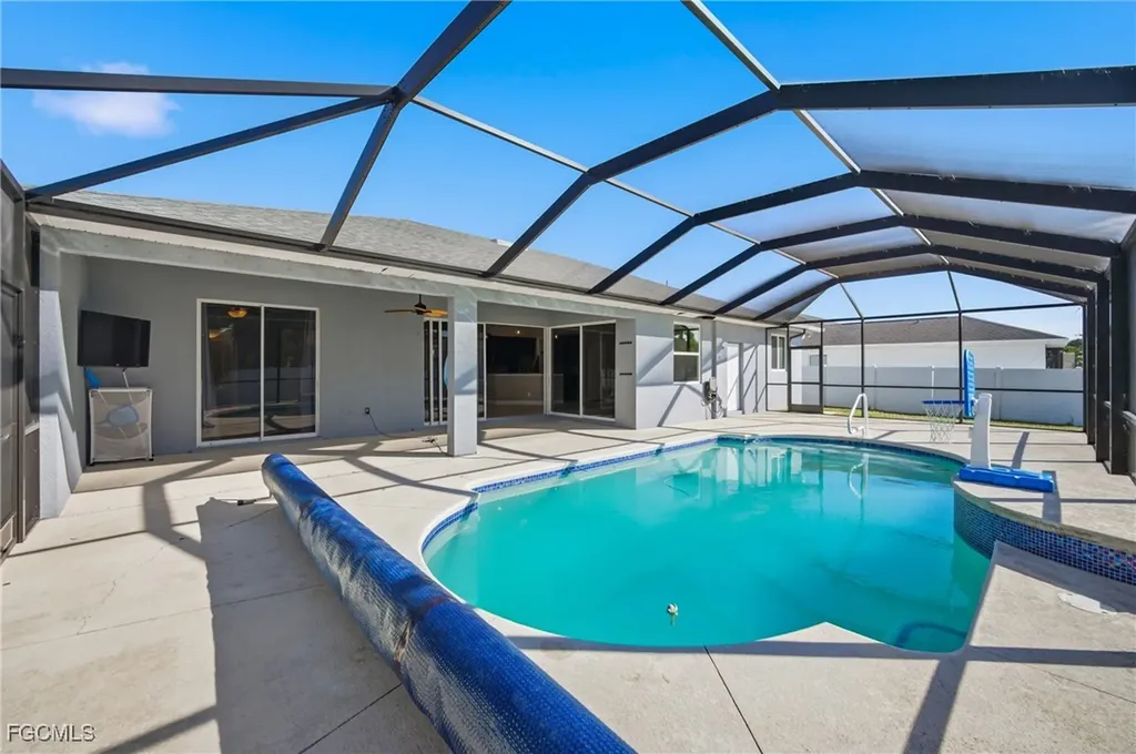 2538 SW 35th Lane Cape Coral FL 33914