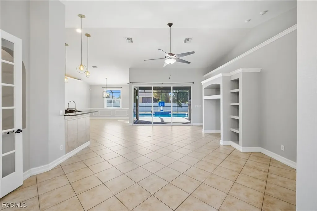 2538 SW 35th Lane Cape Coral FL 33914