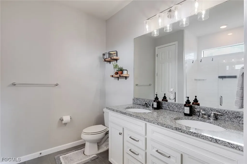 16000 Palmetto Prairie Drive Alva FL 33920