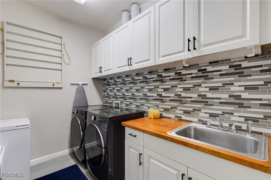 16000 Palmetto Prairie Drive Alva FL 33920