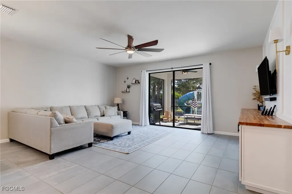 16000 Palmetto Prairie Drive Alva FL 33920