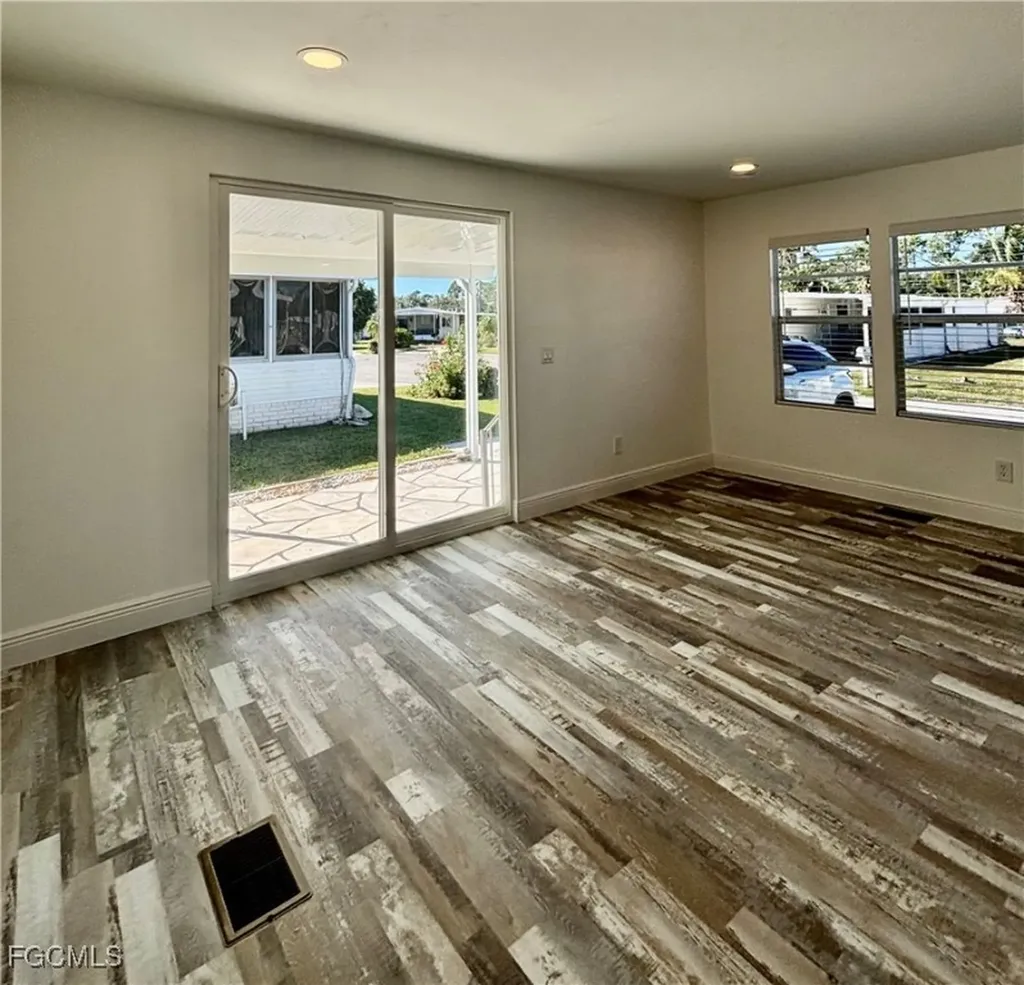 245 Shrub Lane N North Fort Myers FL 33917