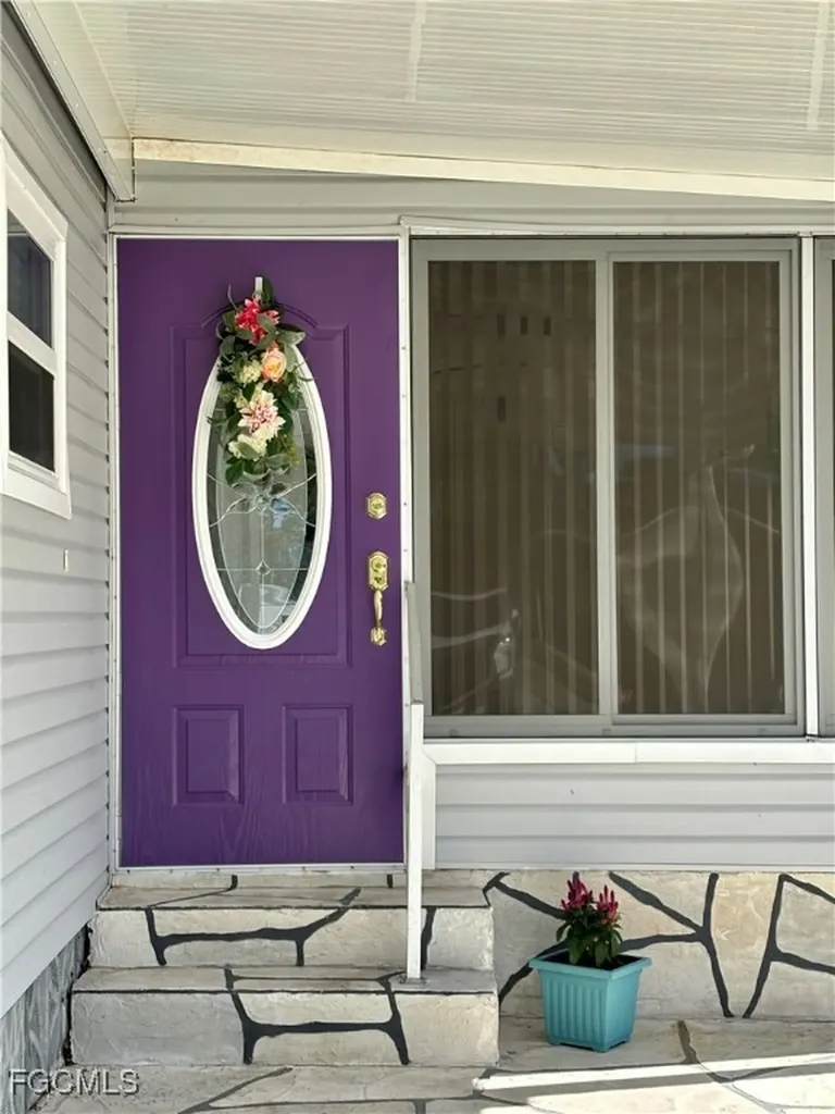 245 Shrub Lane N North Fort Myers FL 33917