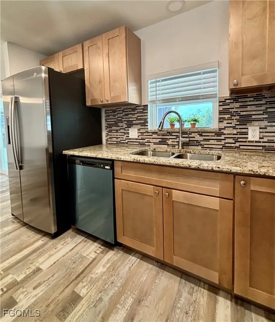 245 Shrub Lane N North Fort Myers FL 33917