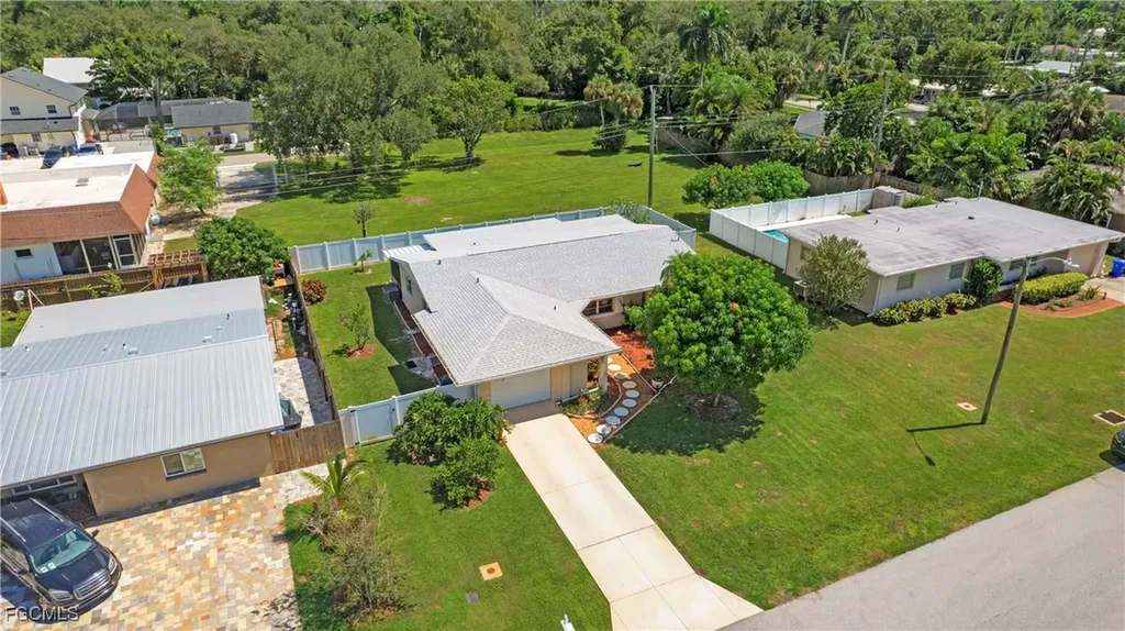 2963 Holly Road Fort Myers FL 33901