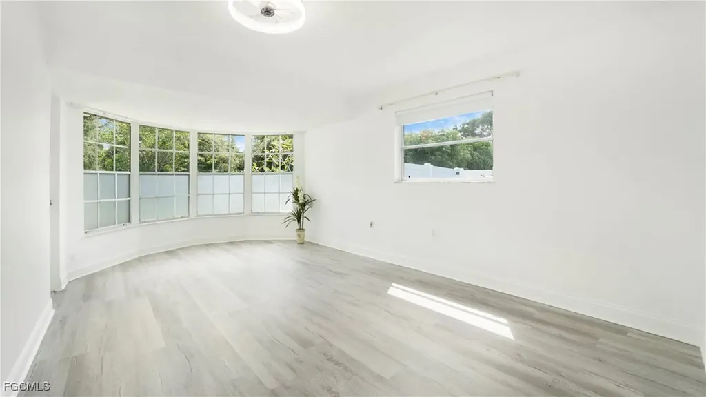 2963 Holly Road Fort Myers FL 33901