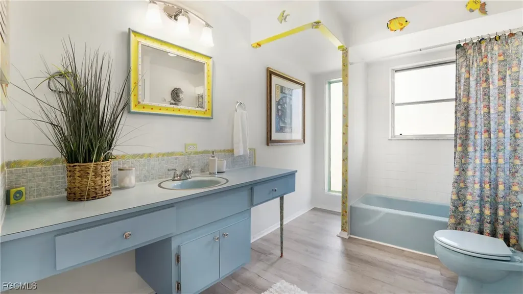 2963 Holly Road Fort Myers FL 33901