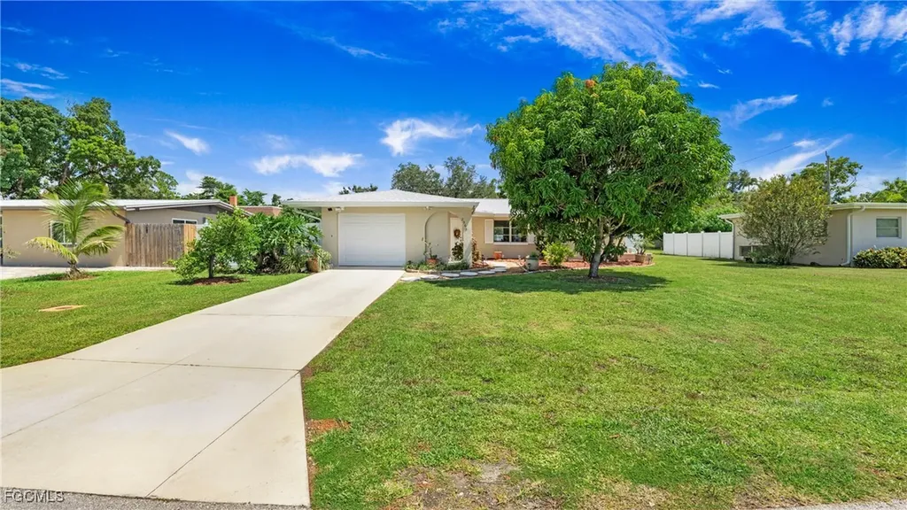 2963 Holly Road Fort Myers FL 33901