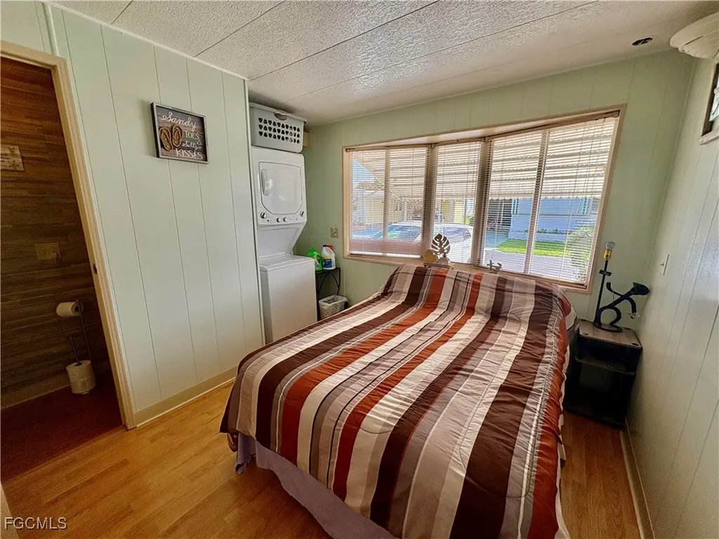 892 Homestead Drive North Fort Myers FL 33917