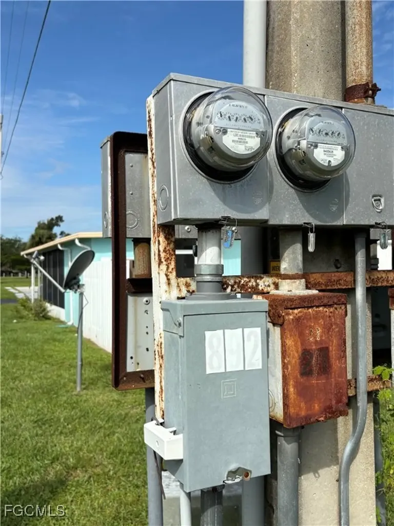 892 Homestead Drive North Fort Myers FL 33917