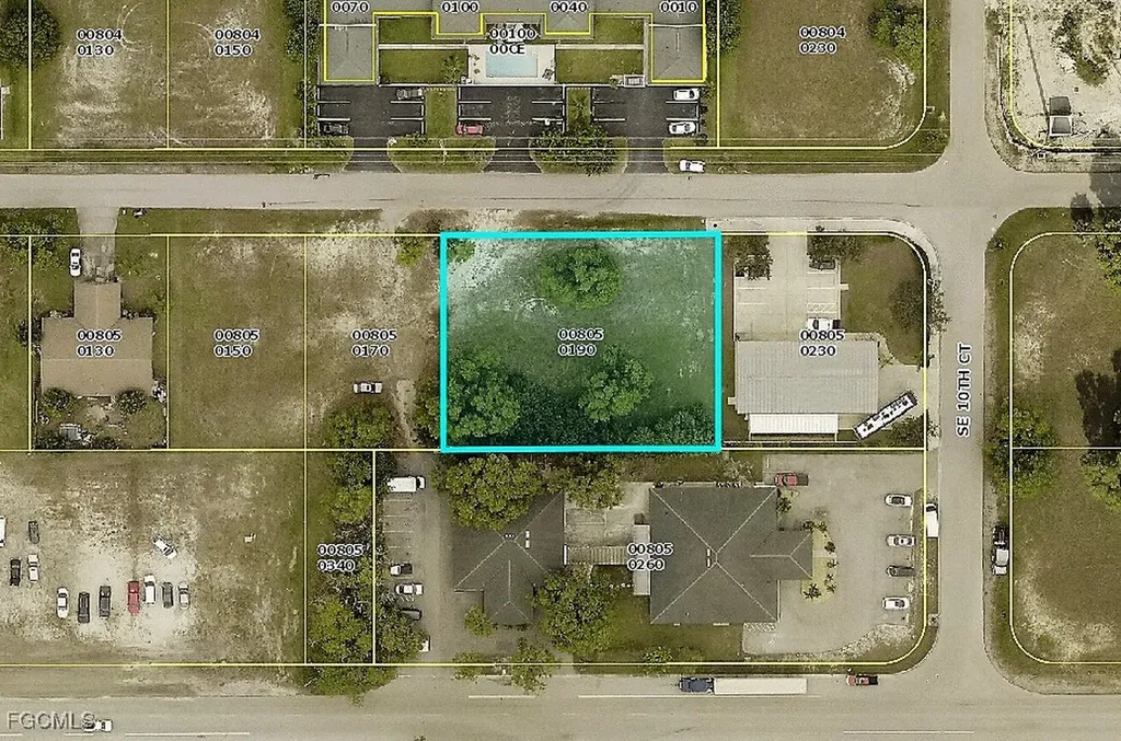 916 SE 8th Terrace Cape Coral FL 33990