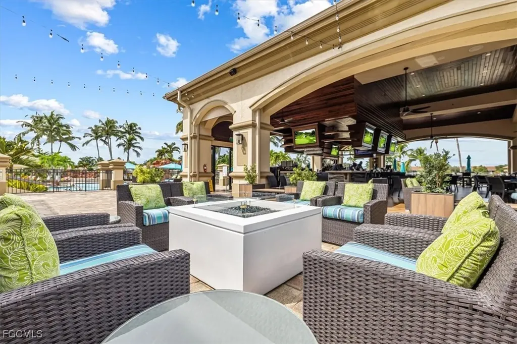 14571 Legends Boulevard N Fort Myers FL 33912