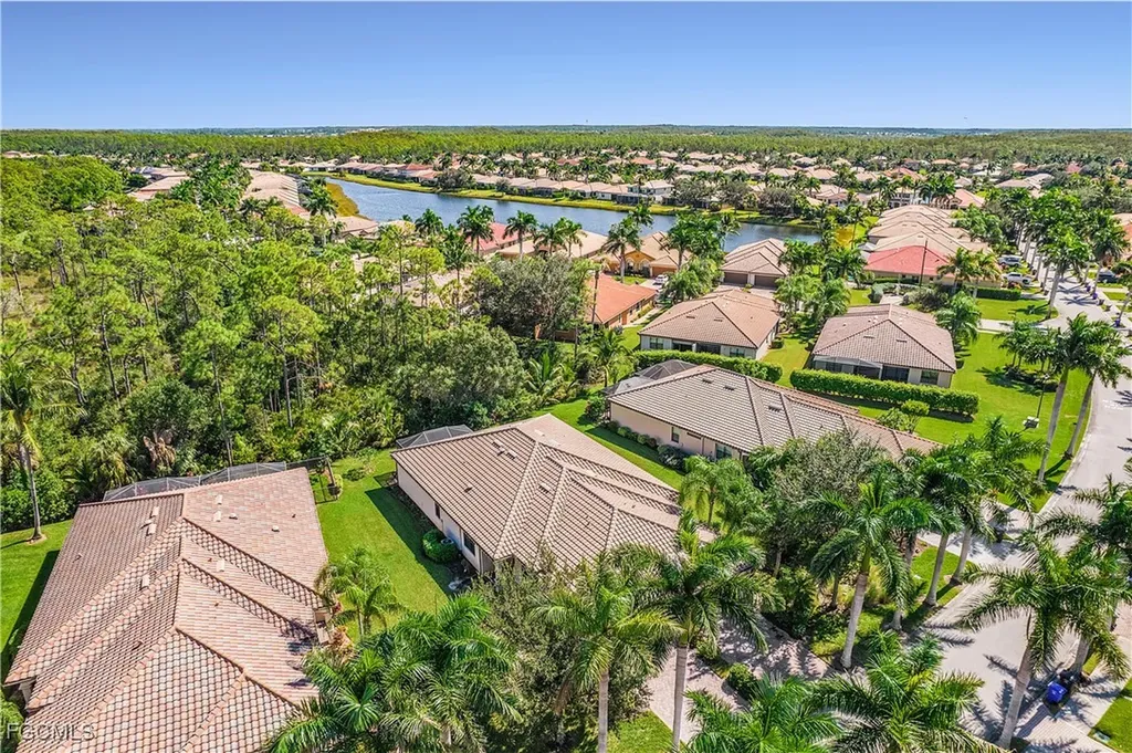 9095 Water Tupelo Road Fort Myers FL 33912