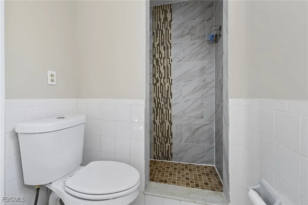 1722 Linhart Avenue Fort Myers FL 33901