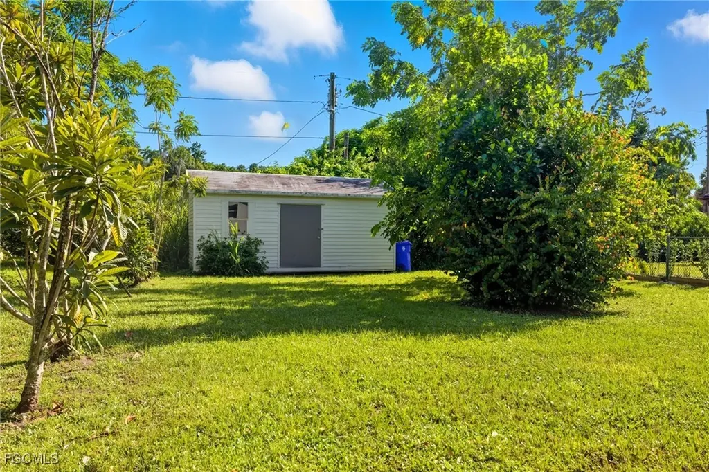 1722 Linhart Avenue Fort Myers FL 33901