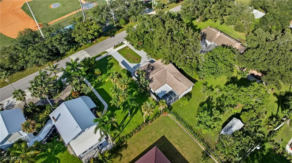 1722 Linhart Avenue Fort Myers FL 33901