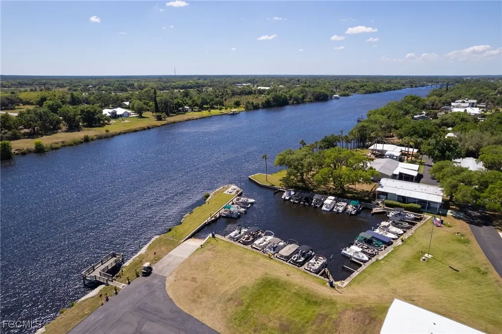 15 Ilex Street Alva FL 33920