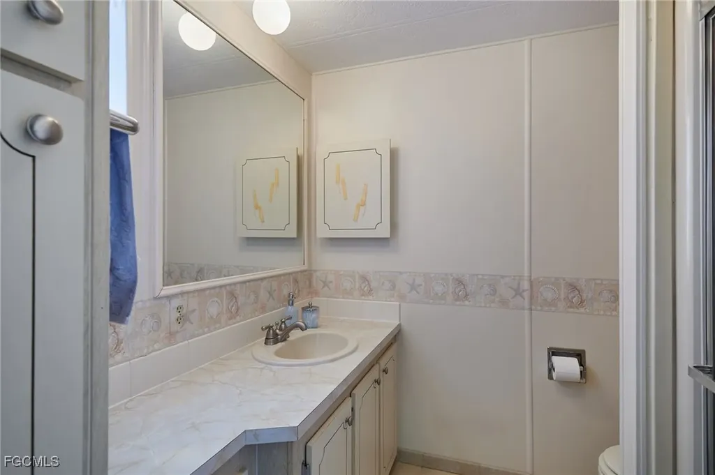 15 Ilex Street Alva FL 33920