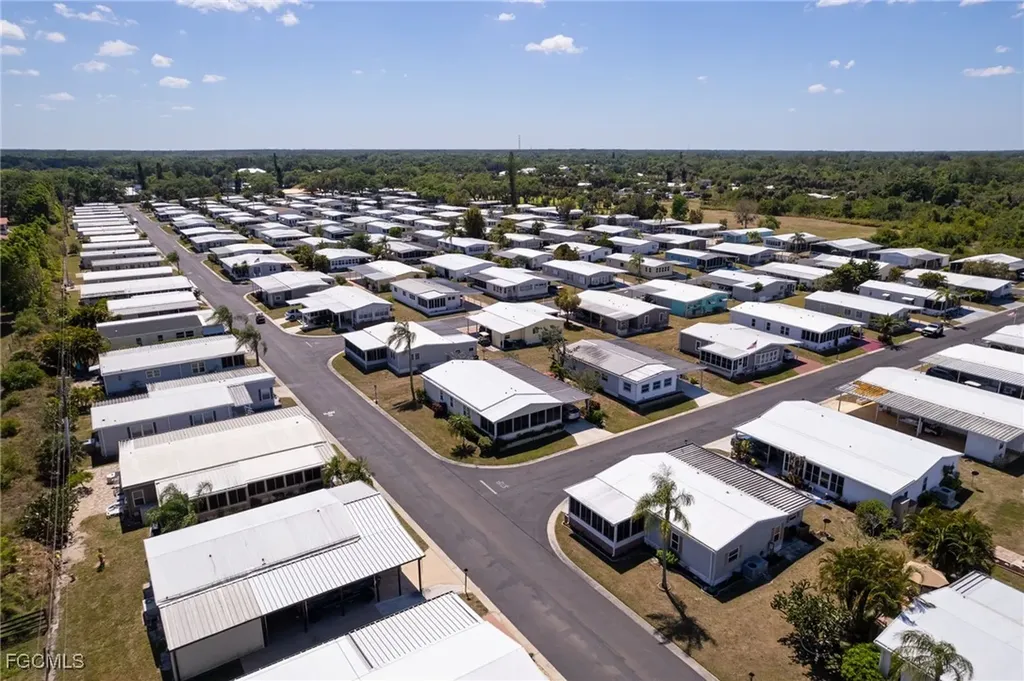 15 Ilex Street Alva FL 33920