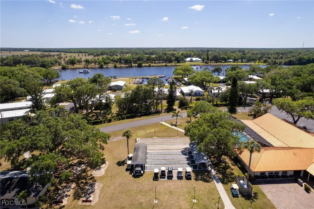 15 Ilex Street Alva FL 33920