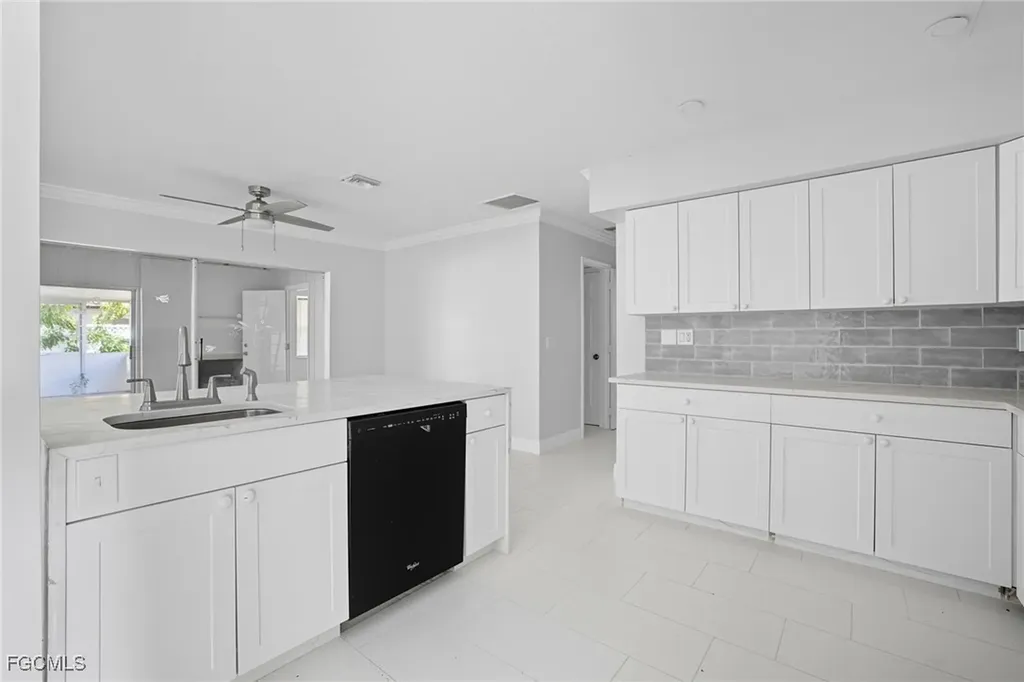 4747 Mcgregor Boulevard Fort Myers FL 33901