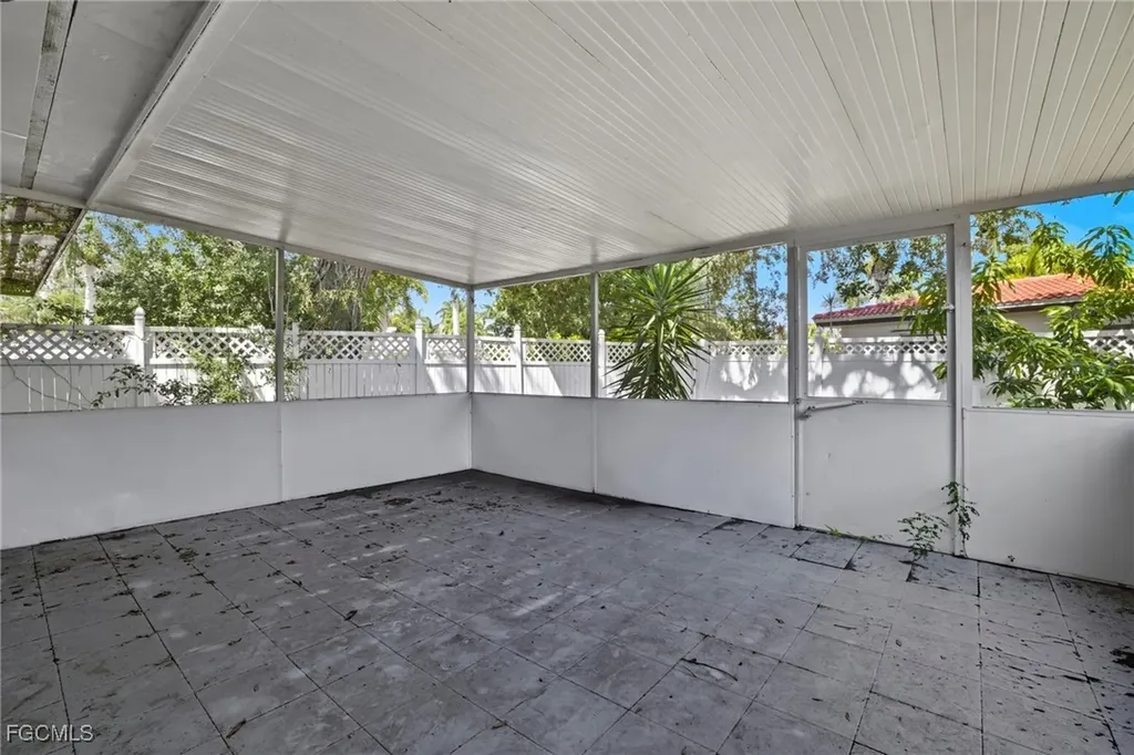 4747 Mcgregor Boulevard Fort Myers FL 33901