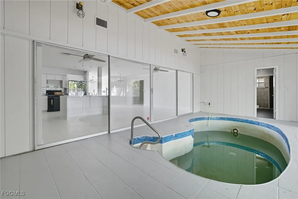 4747 Mcgregor Boulevard Fort Myers FL 33901