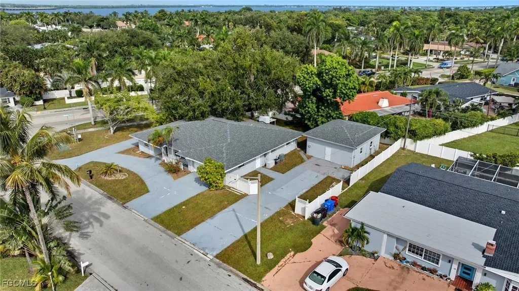 4747 Mcgregor Boulevard Fort Myers FL 33901