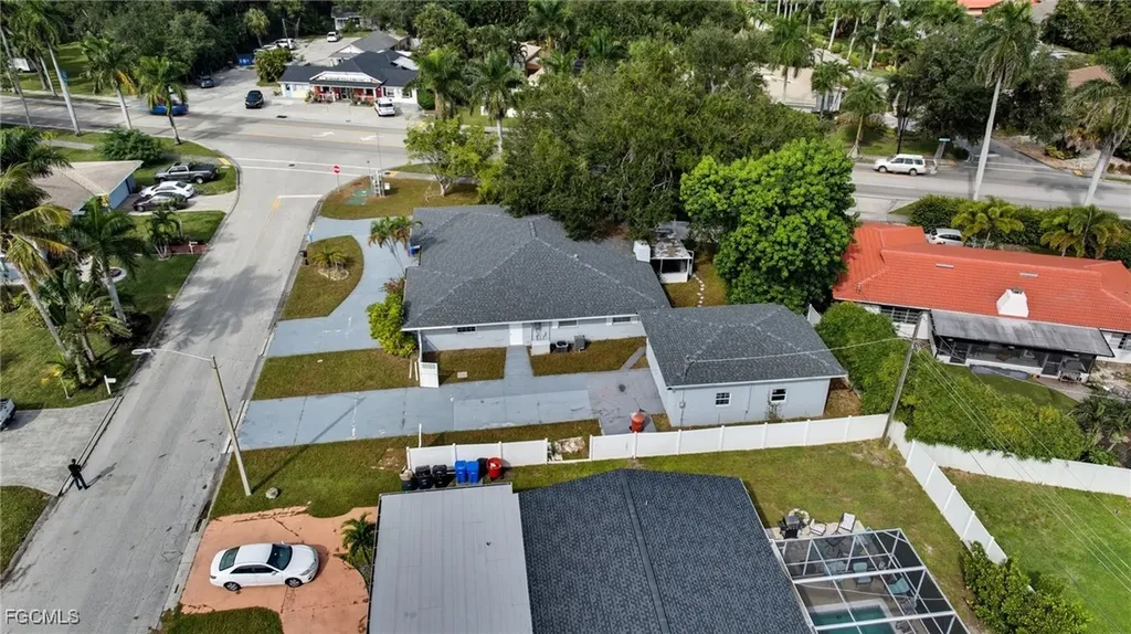 4747 Mcgregor Boulevard Fort Myers FL 33901