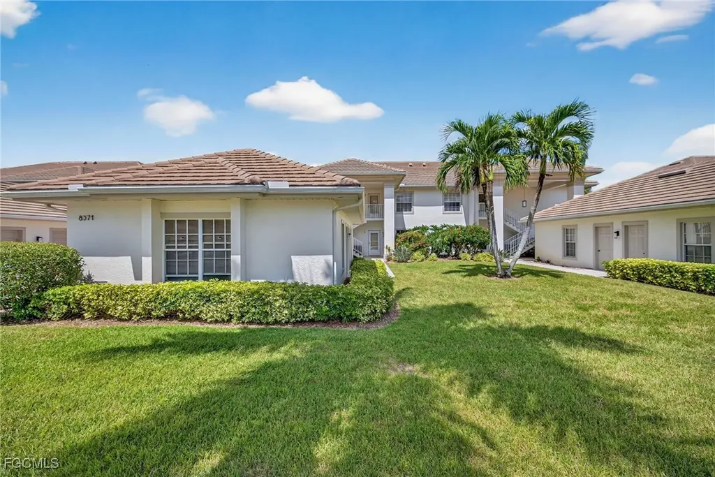 8371 Grand Palm Drive Estero FL 33967