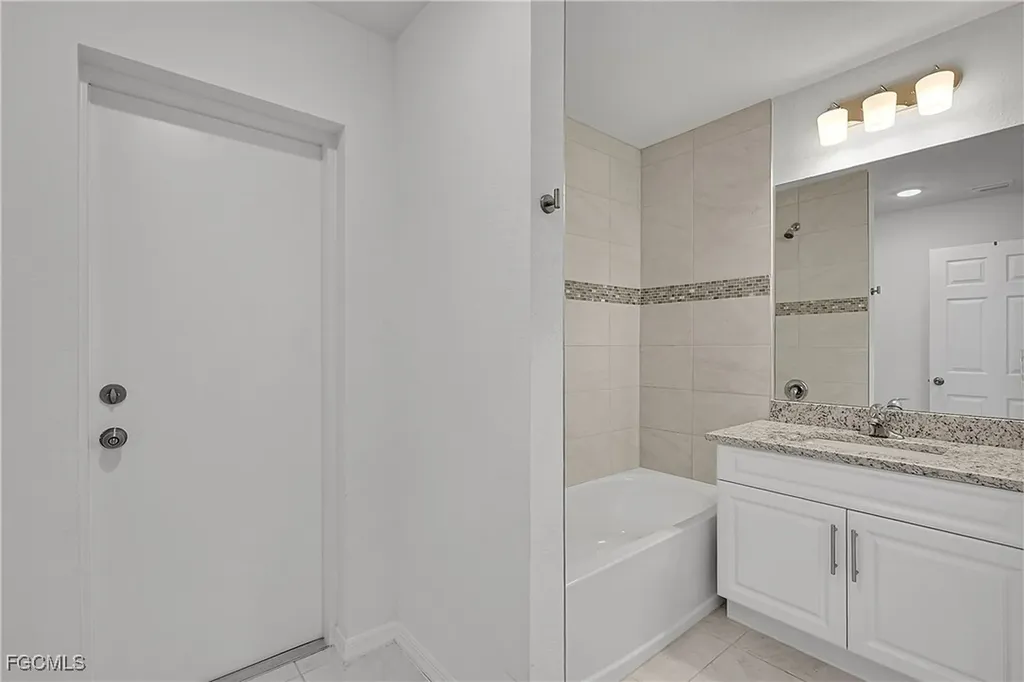 217 NE 20th Terrace Cape Coral FL 33909