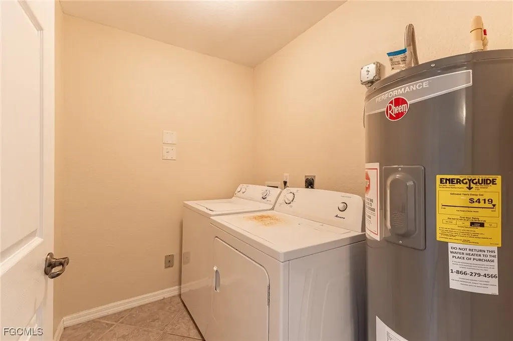 717 SE 8th Street Cape Coral FL 33990