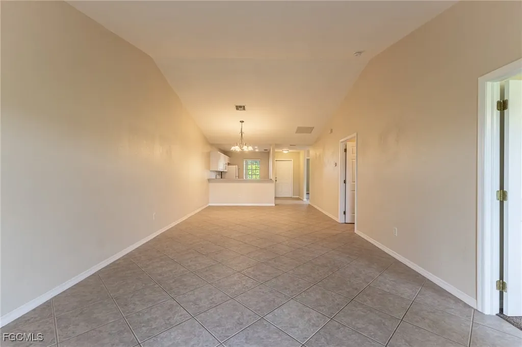 717 SE 8th Street Cape Coral FL 33990