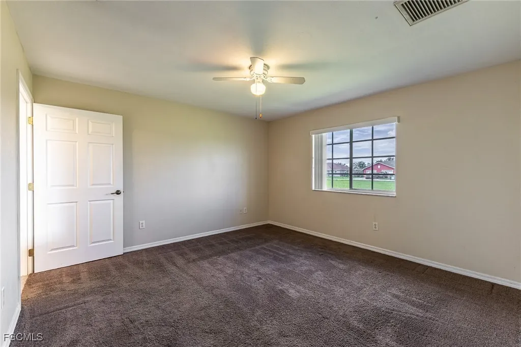 717 SE 8th Street Cape Coral FL 33990