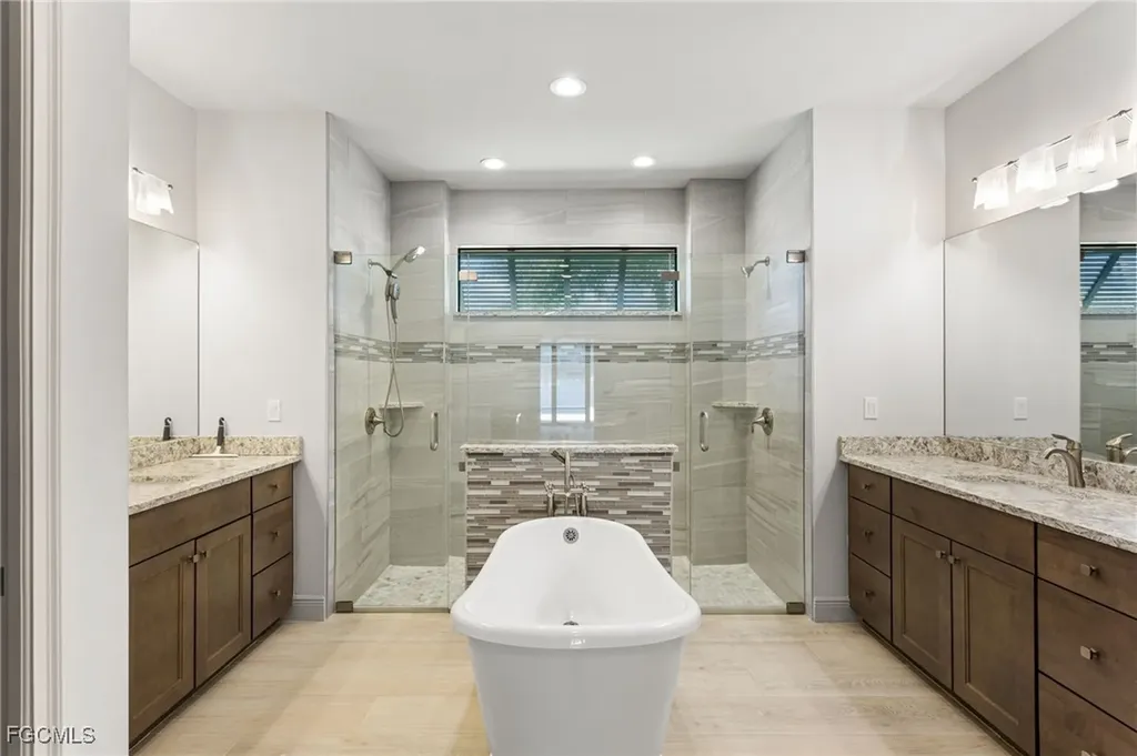 1732 SW 51st Street Cape Coral FL 33914
