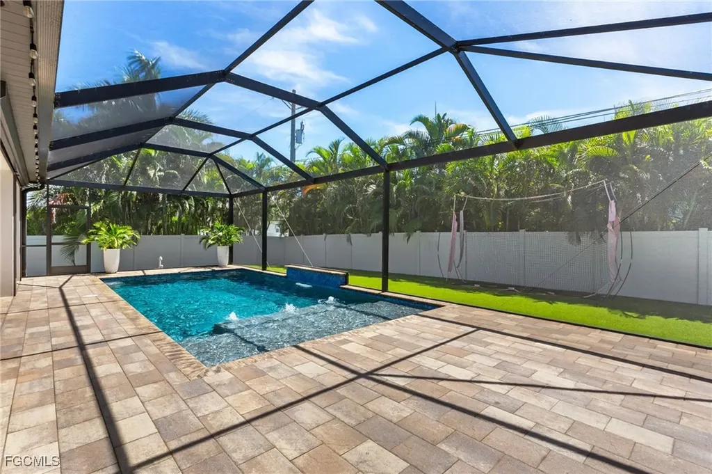 1732 SW 51st Street Cape Coral FL 33914