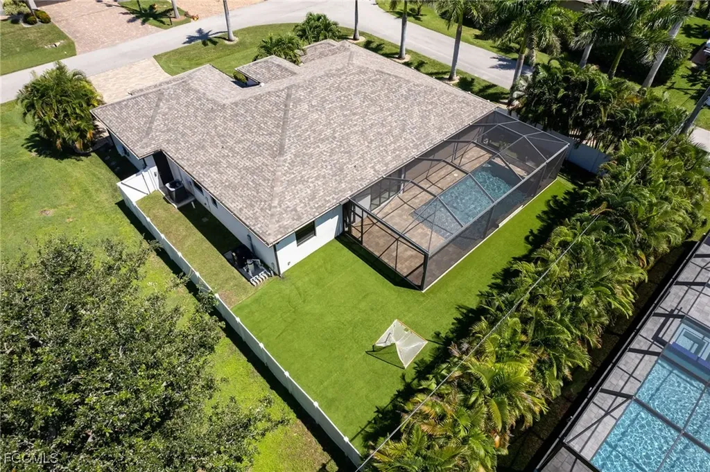 1732 SW 51st Street Cape Coral FL 33914